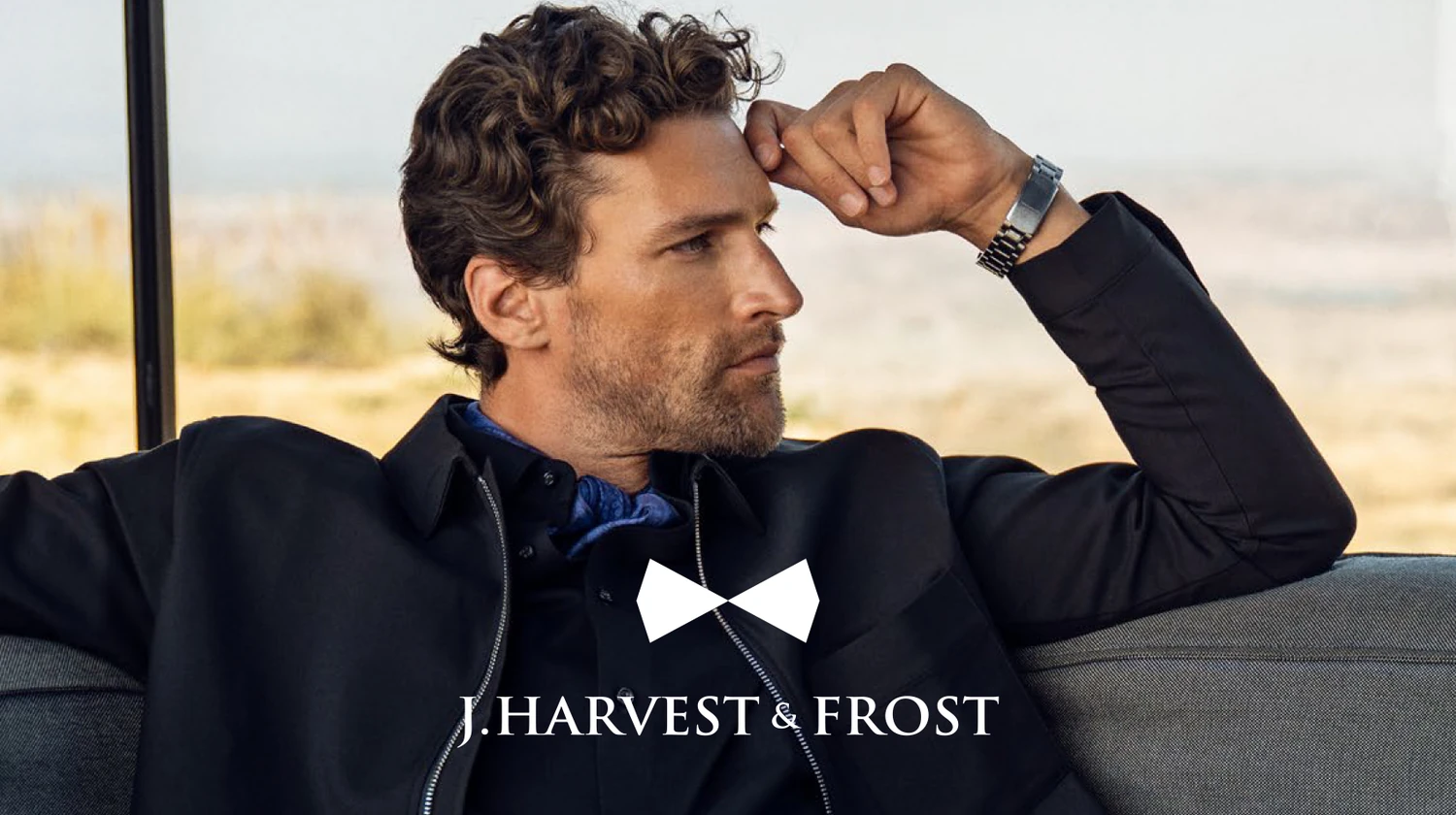 J.Harvest & Frost Kampagnenbild mit Mann im Sakko